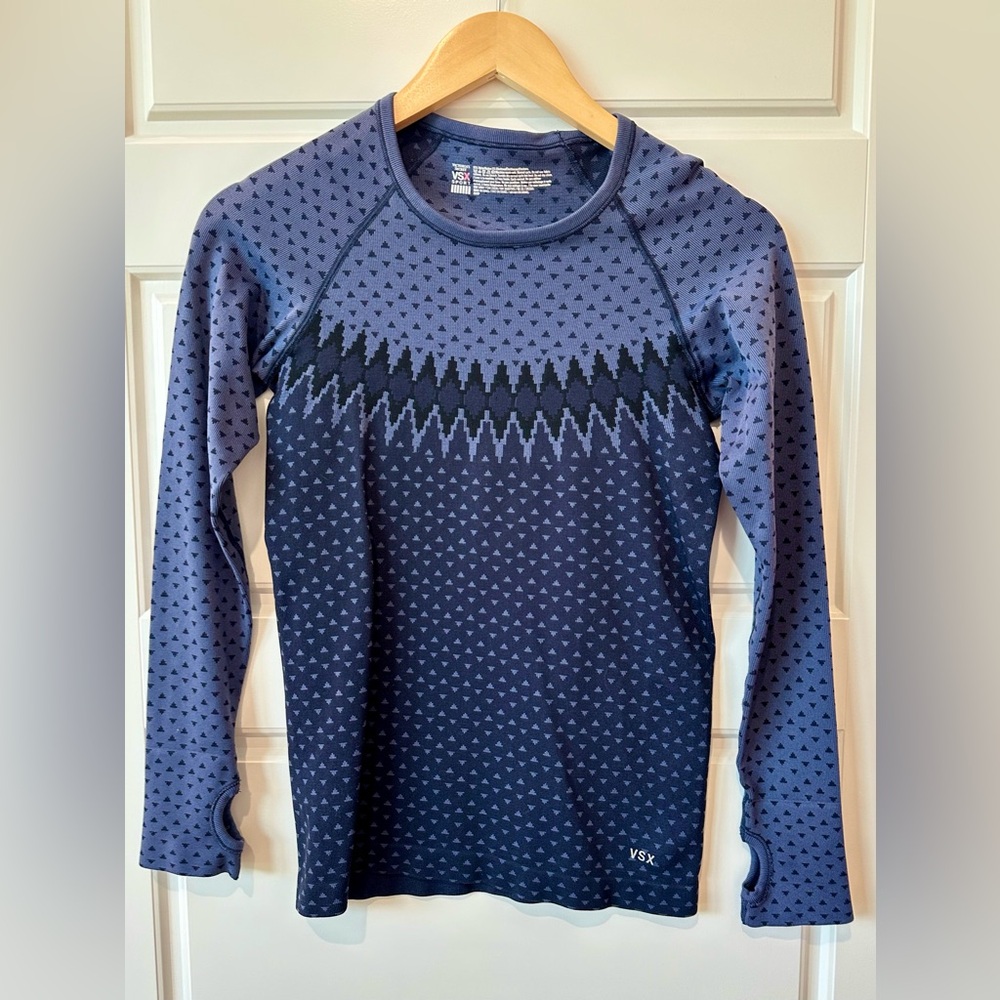 Victoria Secret Sport - Long Sleeve Top - Size XS - Keyhole Thumb Sleeves